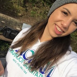 Meet your Posher, Ella